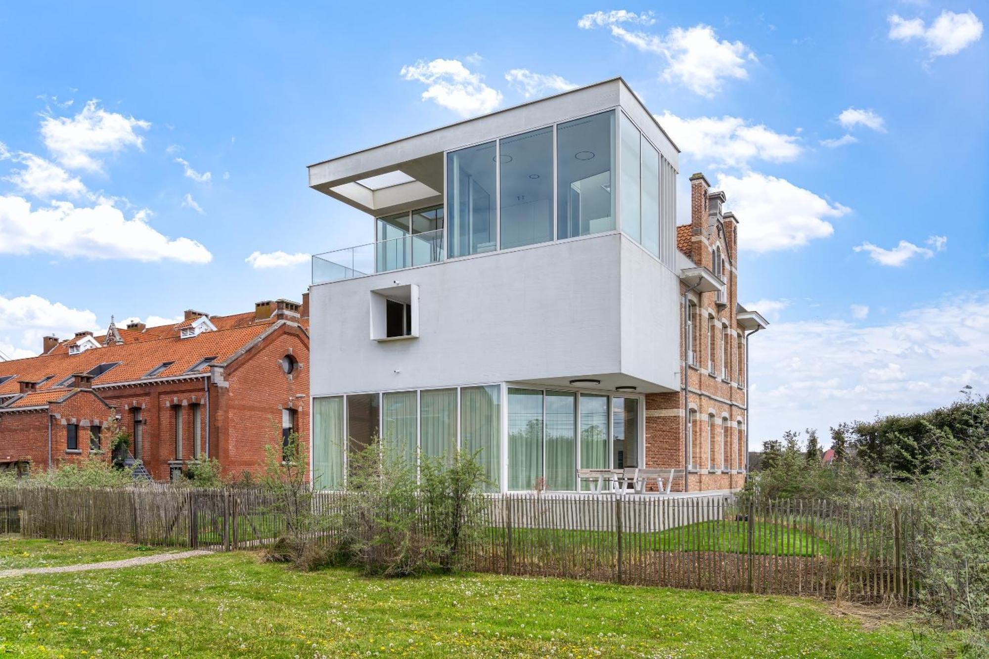 Villa Aime Aan Zee Beachhouse 5P - Private Garden & 2 Free Parkingspots Oostende
